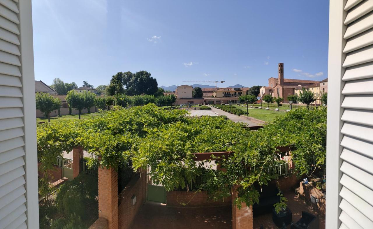 Appartement Casa I Cantici à Lucques Extérieur photo